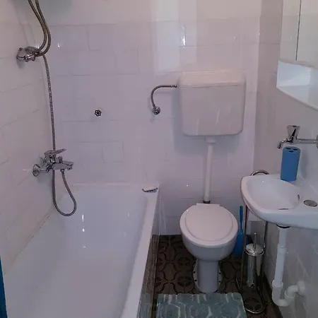 Apartment Apartman Luan *